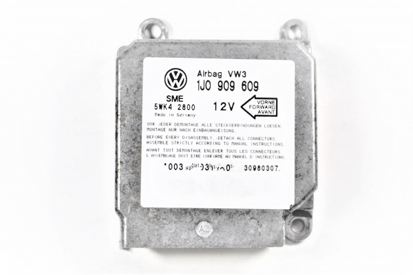 VW Golf IV Airbag Steuergerät Pruefung